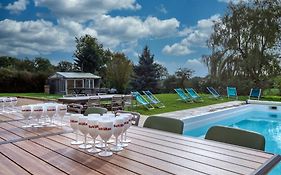 Crazy Villa Le Tertre 28 - Piscine Chauffée - Basket - 2h Paris - 44p